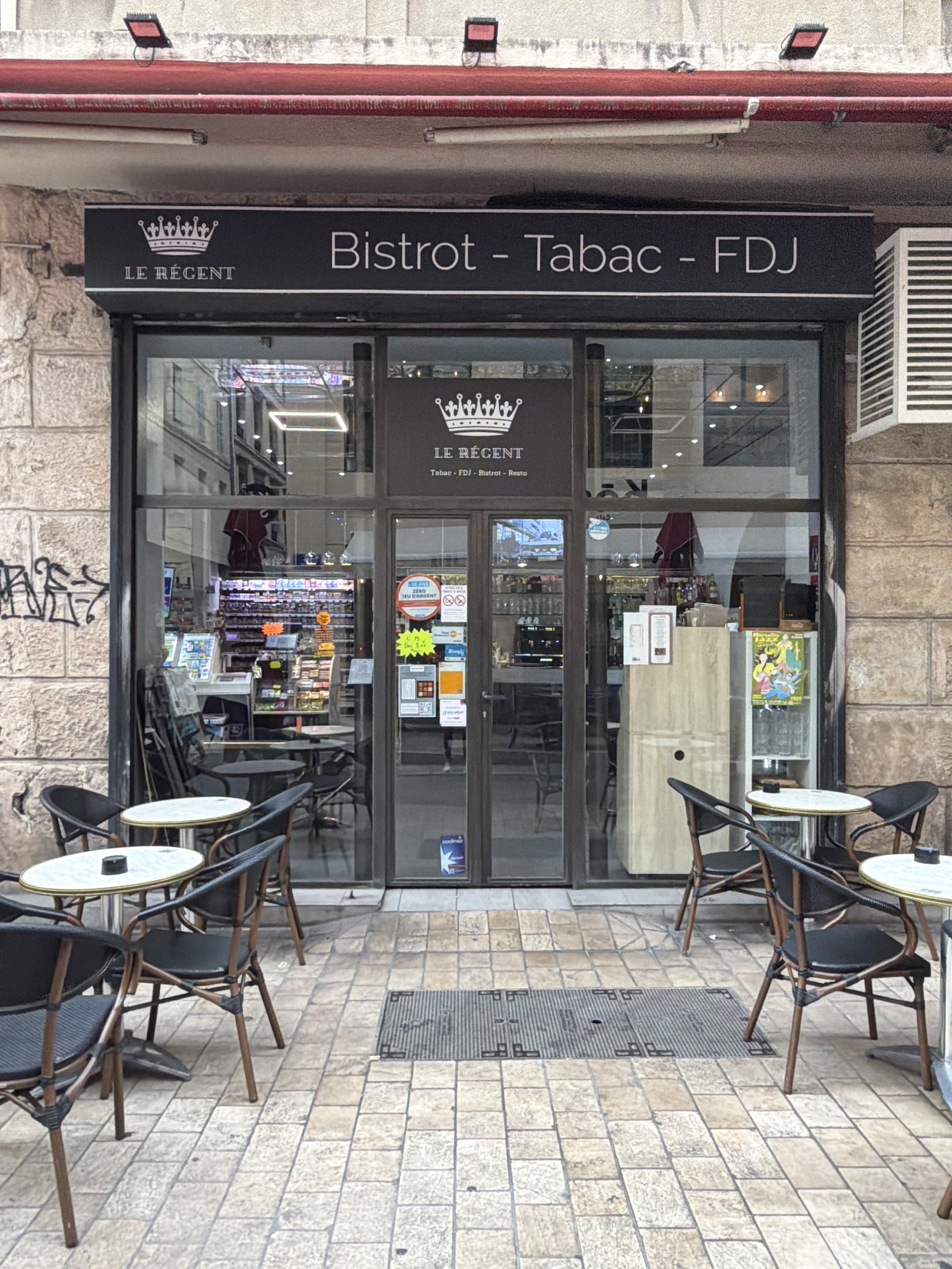 La devanture du Régent — Bistrot, Tabac, FDJ